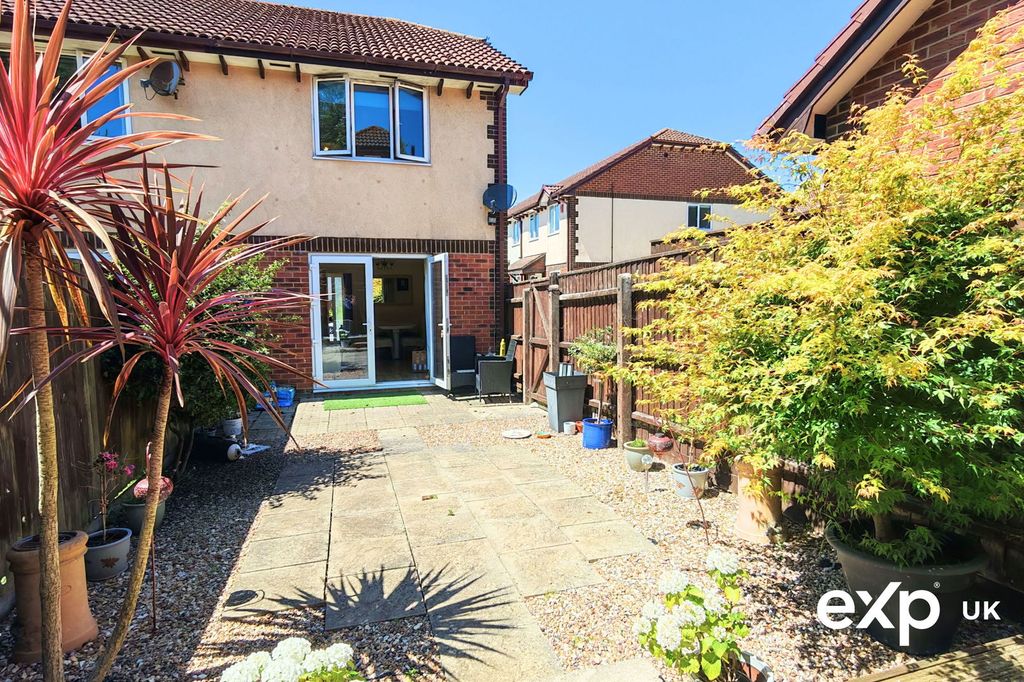 Property photo 2 of 13