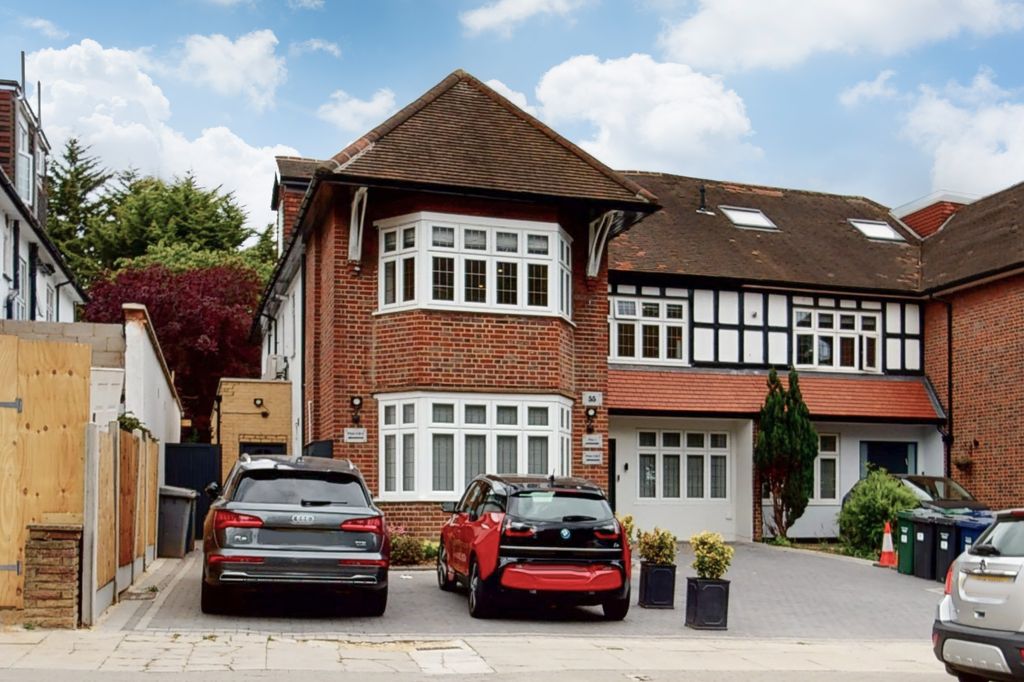 Property photo 2 of 11