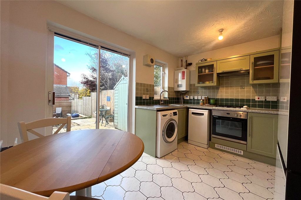 Property photo 3 of 13 Picture No. 12