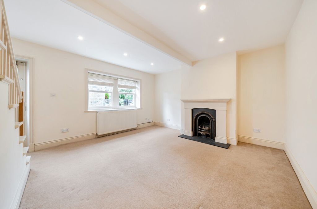 Property photo 2 of 21 1479545-12-6A478A...