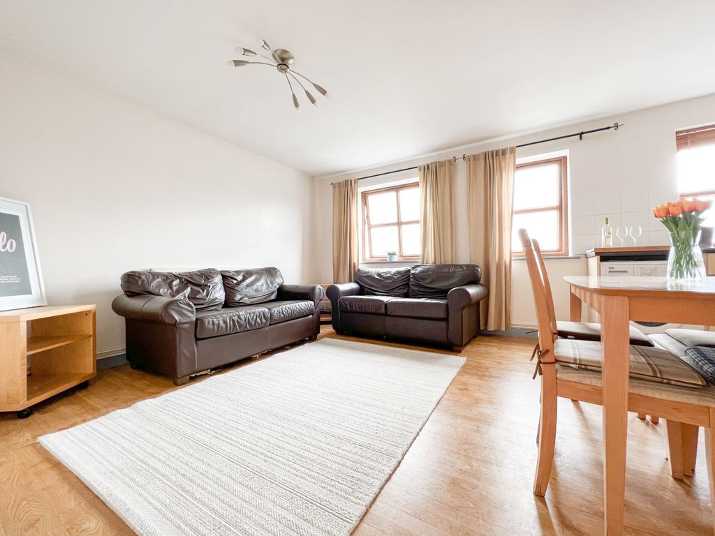 Property photo 3 of 7