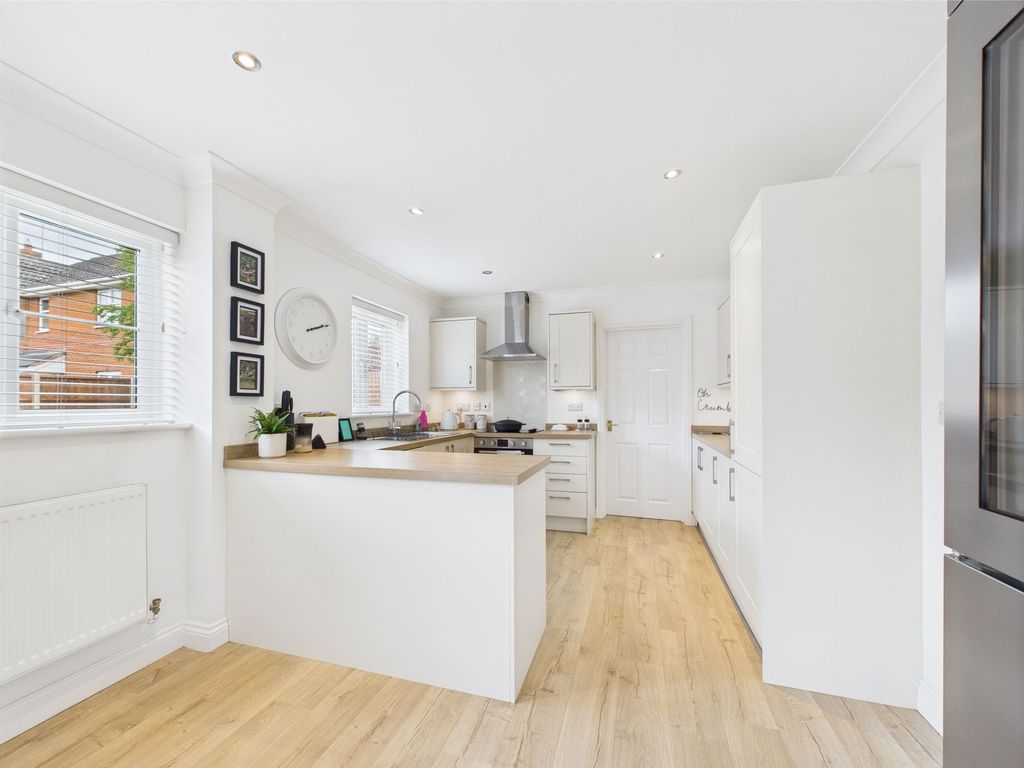 Property photo 3 of 26