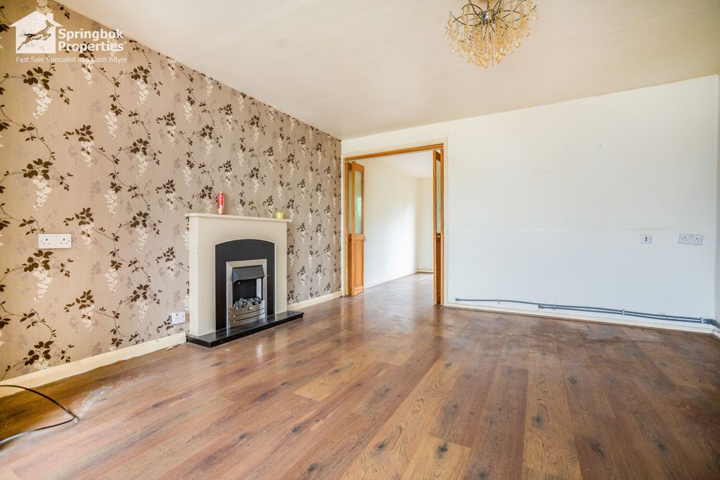 Property photo 2 of 17 Image 1