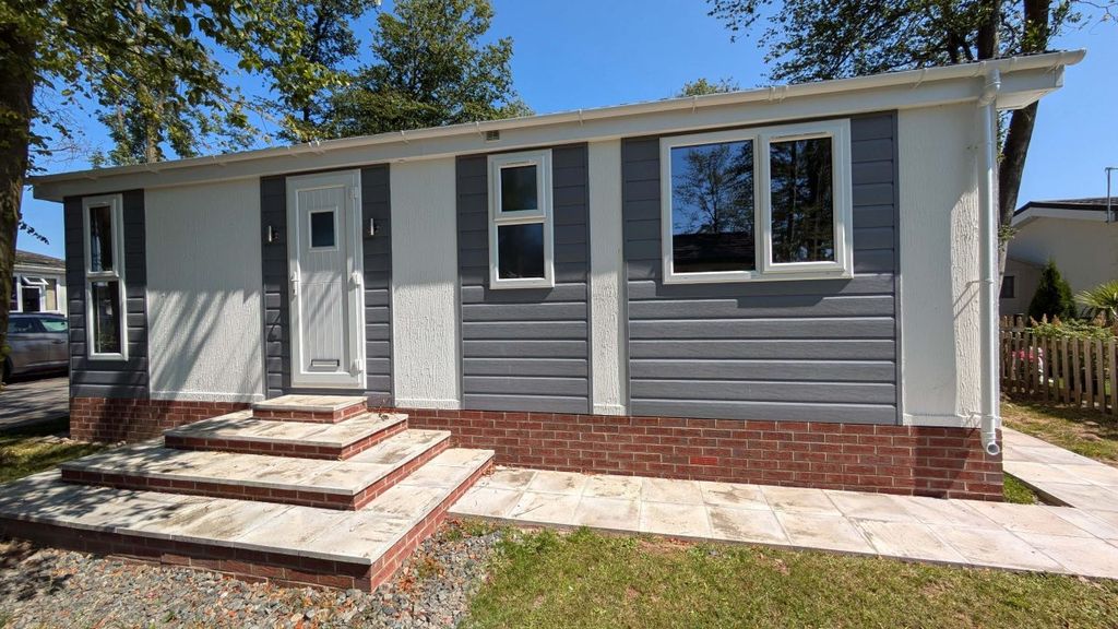 Property photo 1 of 6 Exterior.1.Jpg