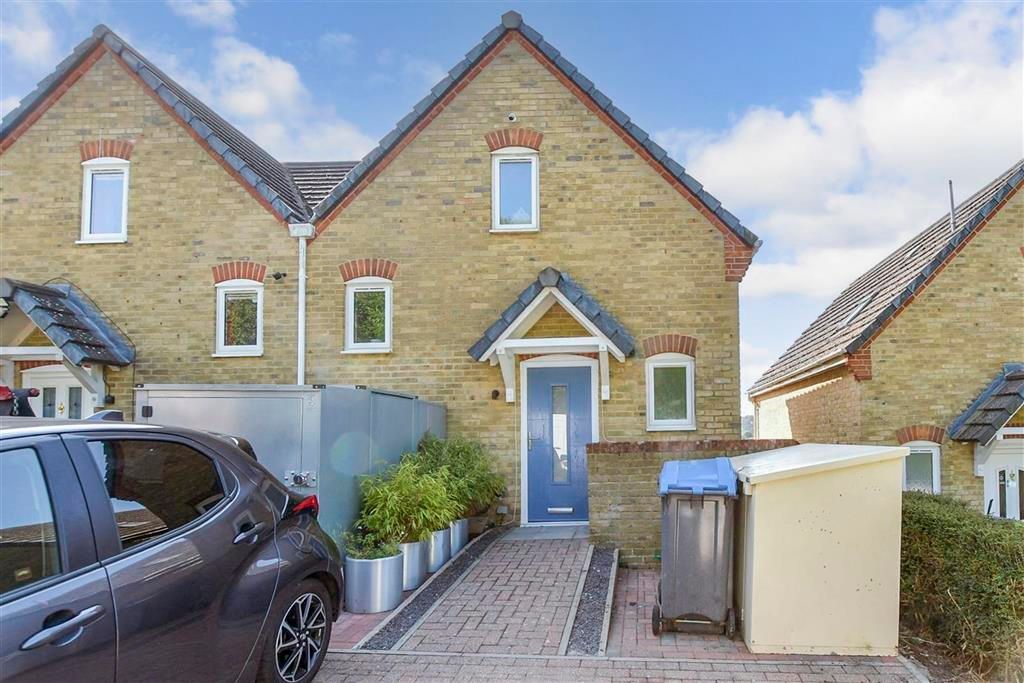 Property photo 1 of 14 External Front Web..