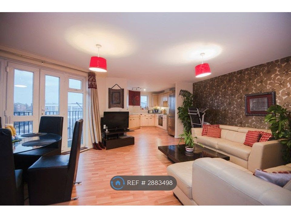 Property photo 1 of 14 Lounge