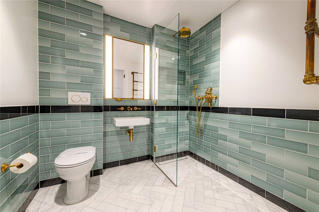 Property photo 3 of 10 Picture No. 24