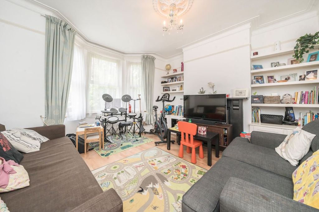 Property photo 2 of 9