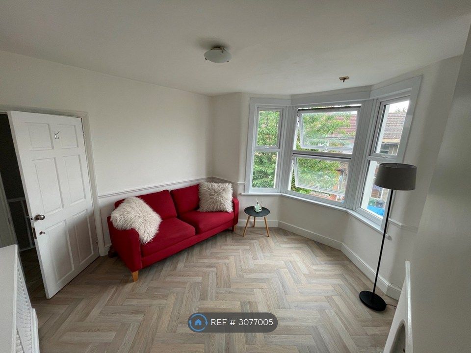 Property photo 2 of 8 Living Room