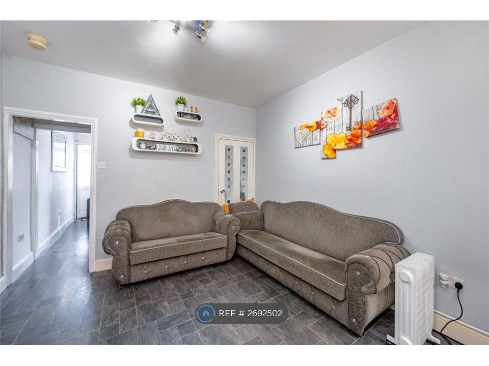 Property photo 2 of 10 Rception 1