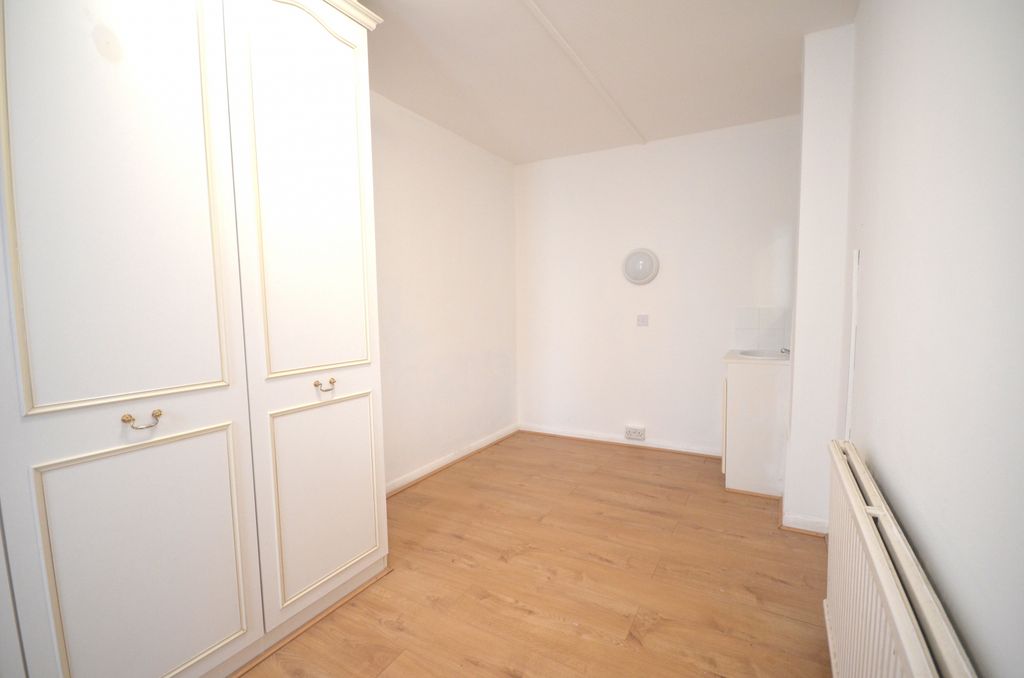 Property photo 3 of 17 Bedroom 2