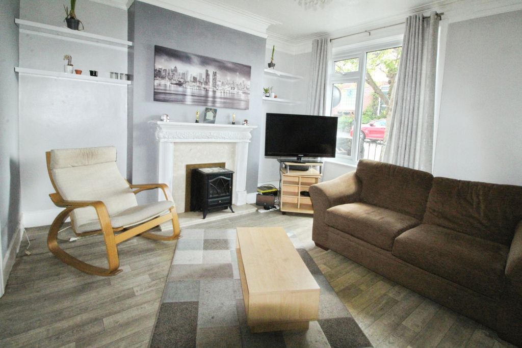 Property photo 3 of 14 79B277F9-Img_0445