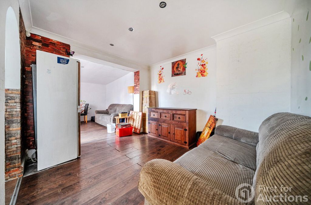 Property photo 2 of 16 2