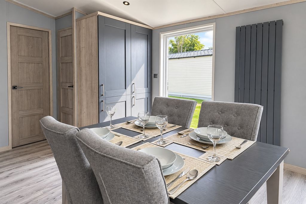 Property photo 3 of 6 4307742