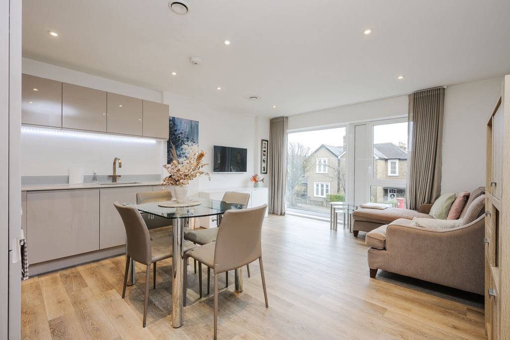 Property photo 2 of 8 Picture No. 03