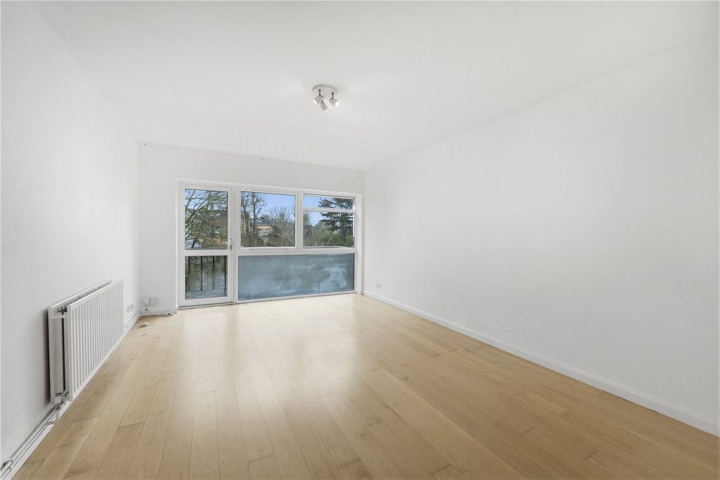 Property photo 3 of 13 Picture No. 20