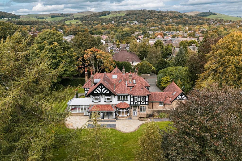 Property photo 1 of 61 Drone From Rear