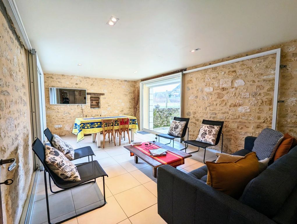 Property photo 3 of 13