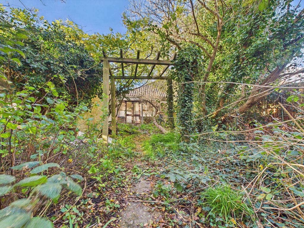 Property photo 2 of 15