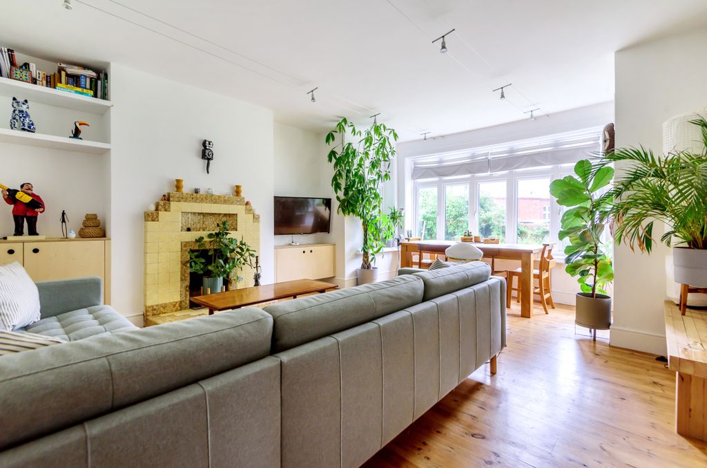 Property photo 2 of 12 900701 (17).Jpg