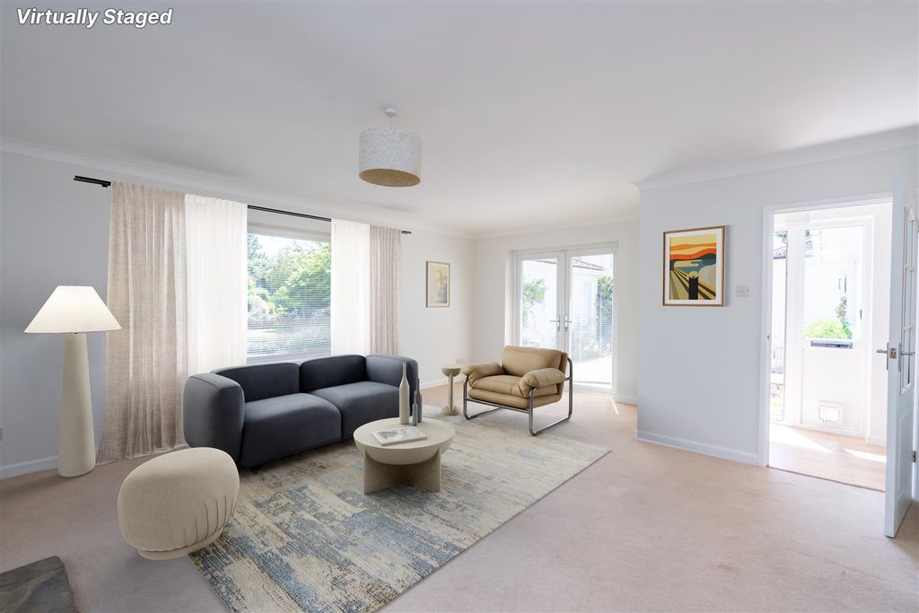 Property photo 2 of 18 Sitting Room Furnished.Jpg
