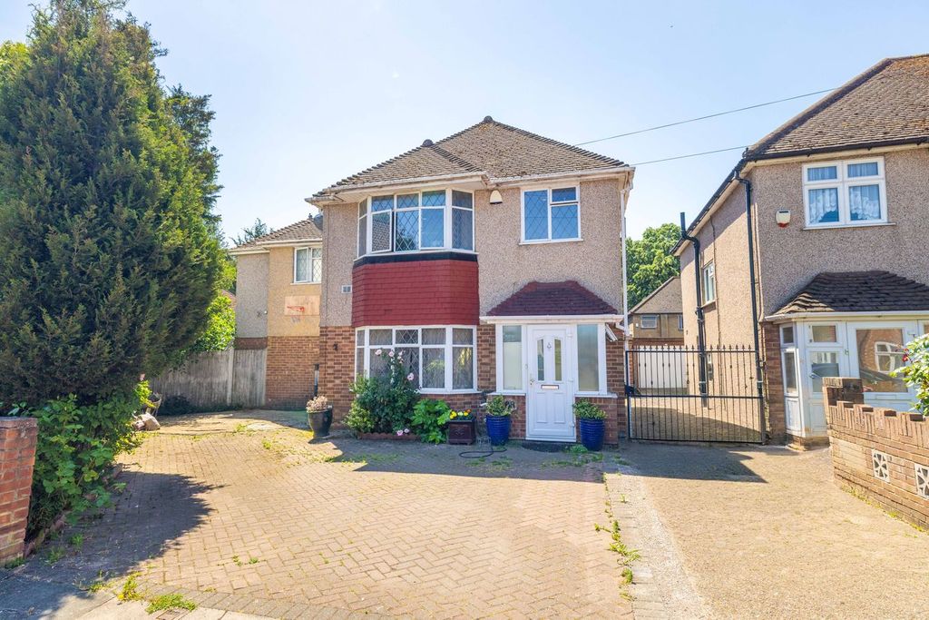 Property photo 1 of 18