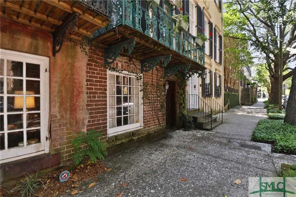 Property photo 1 of 29