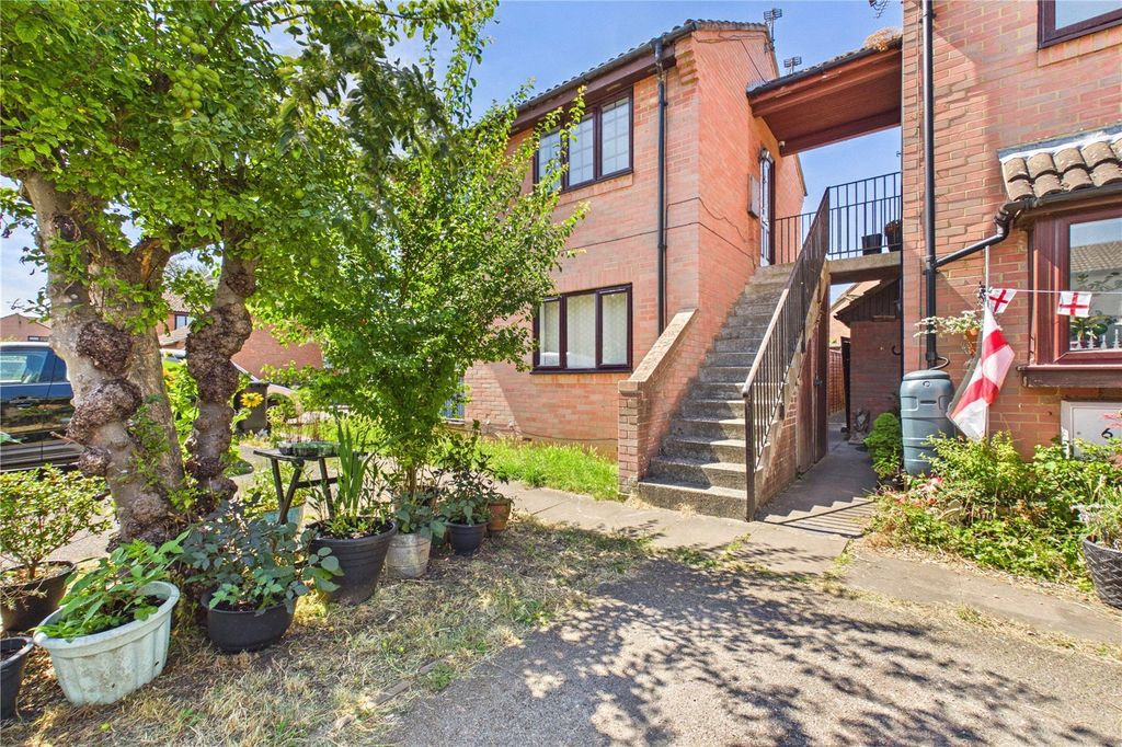 Property photo 1 of 8 Picture No. 28