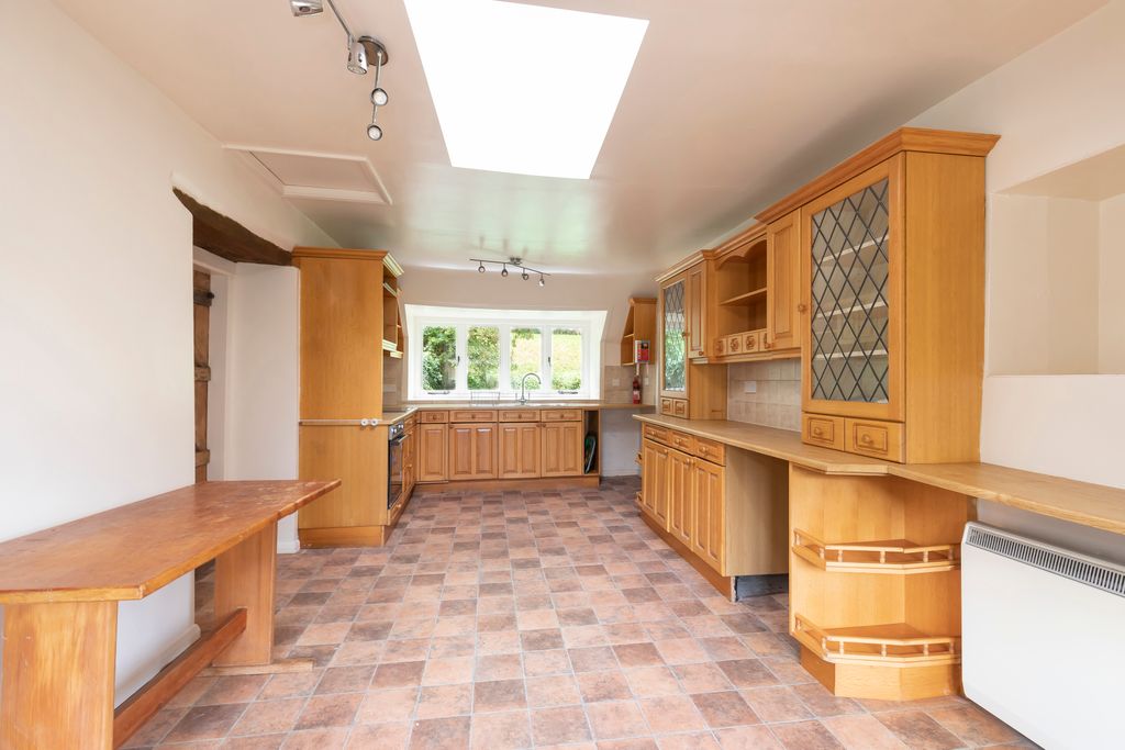 Property photo 3 of 16 Photo 03