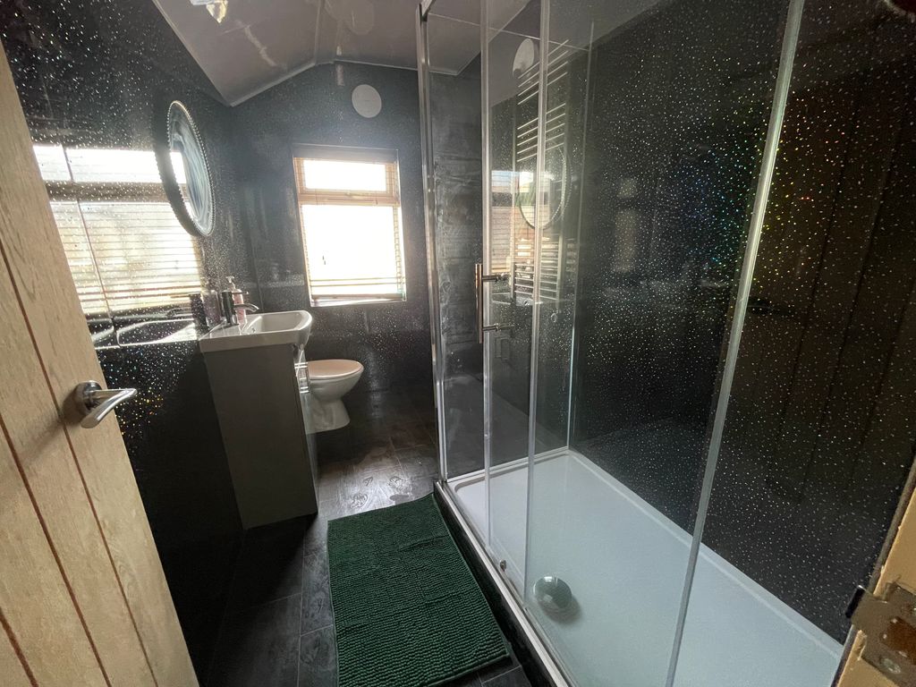 Property photo 2 of 3 Shower Room
