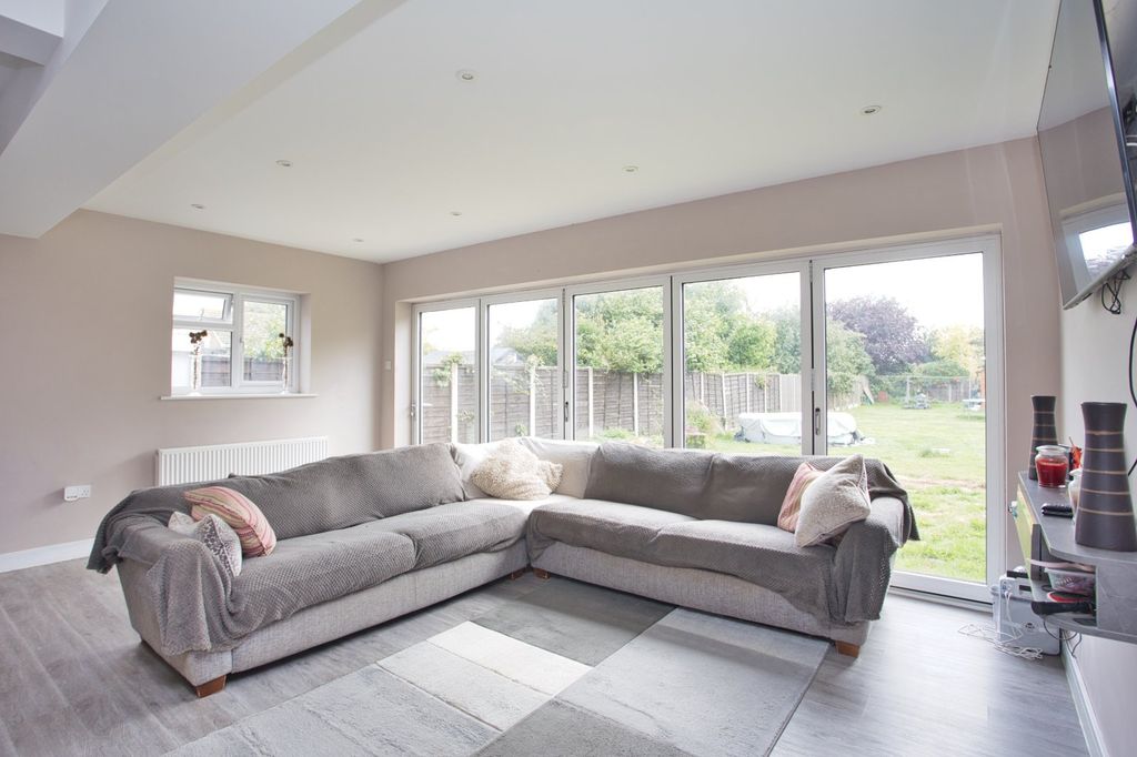 Property photo 3 of 22 Picture 3