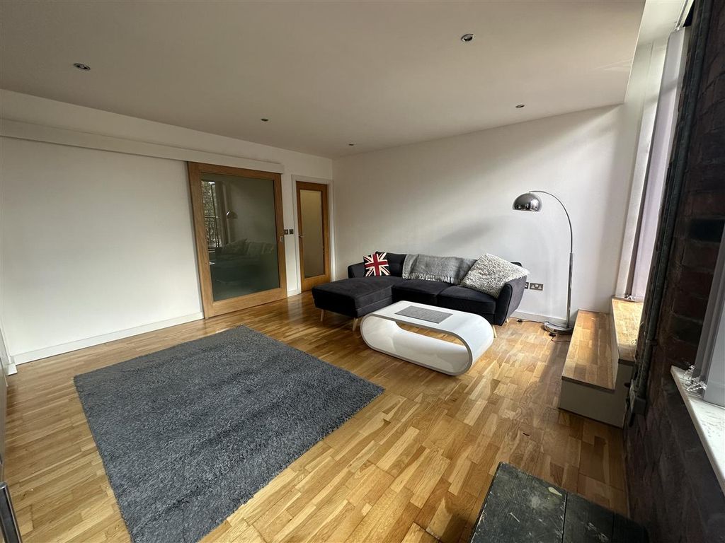 Property photo 3 of 5