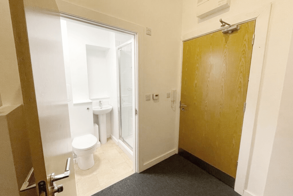 Property photo 2 of 5