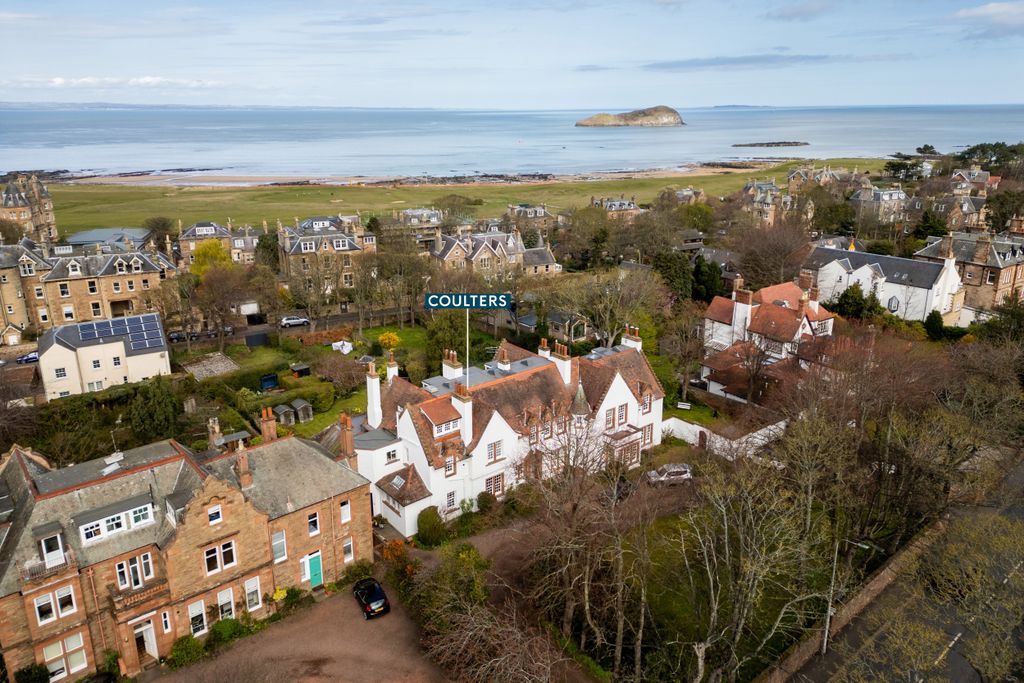 Property photo 2 of 19 Property Image 2