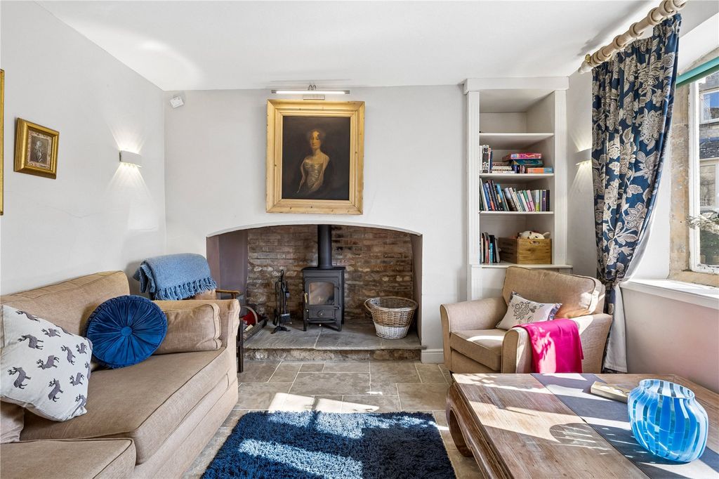 Property photo 2 of 13 Sitting Room