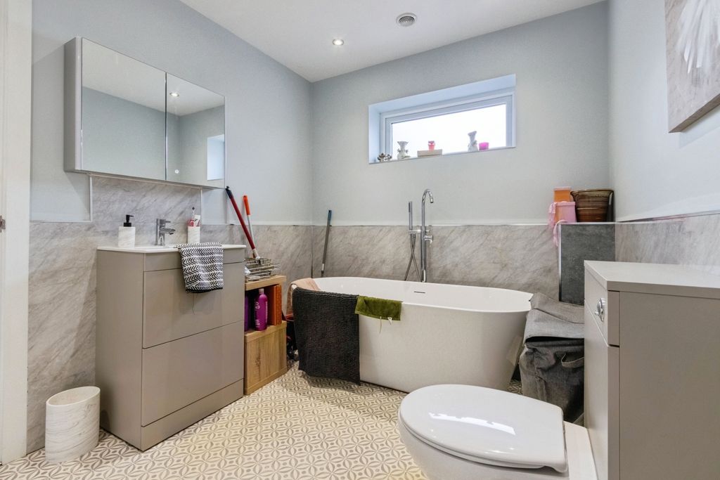 Additional image 15 of 2 bed detached bungalow for saleLakeland Way, Wakefield WF2