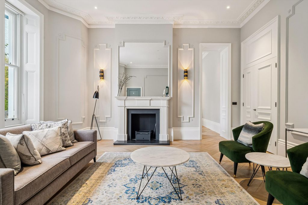 Property photo 3 of 18 Image