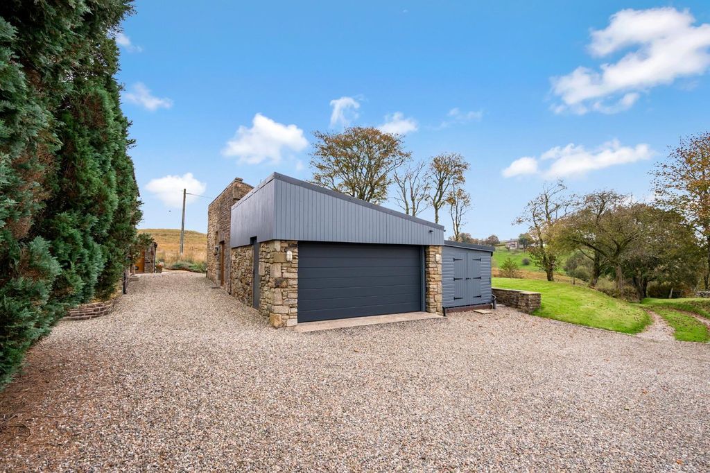 Additional image 66 of 4 bed detached house for saleHigher Whittlestone Head Farm, Whittlestone Head, Darwen BB3