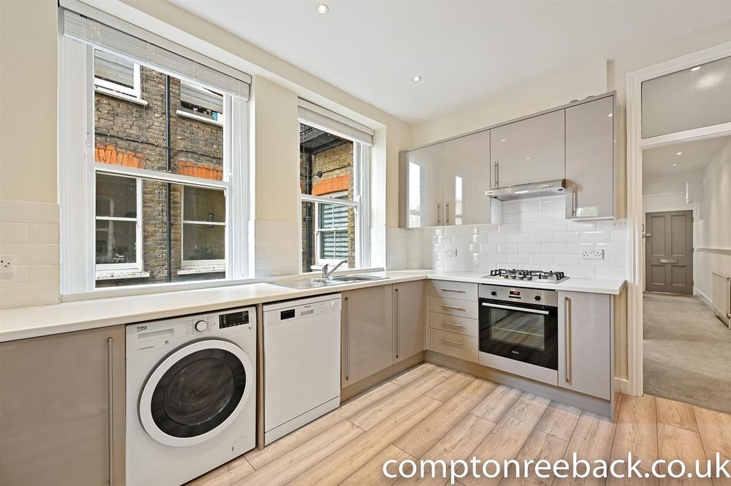Property photo 3 of 7 Kitchen.Jpg
