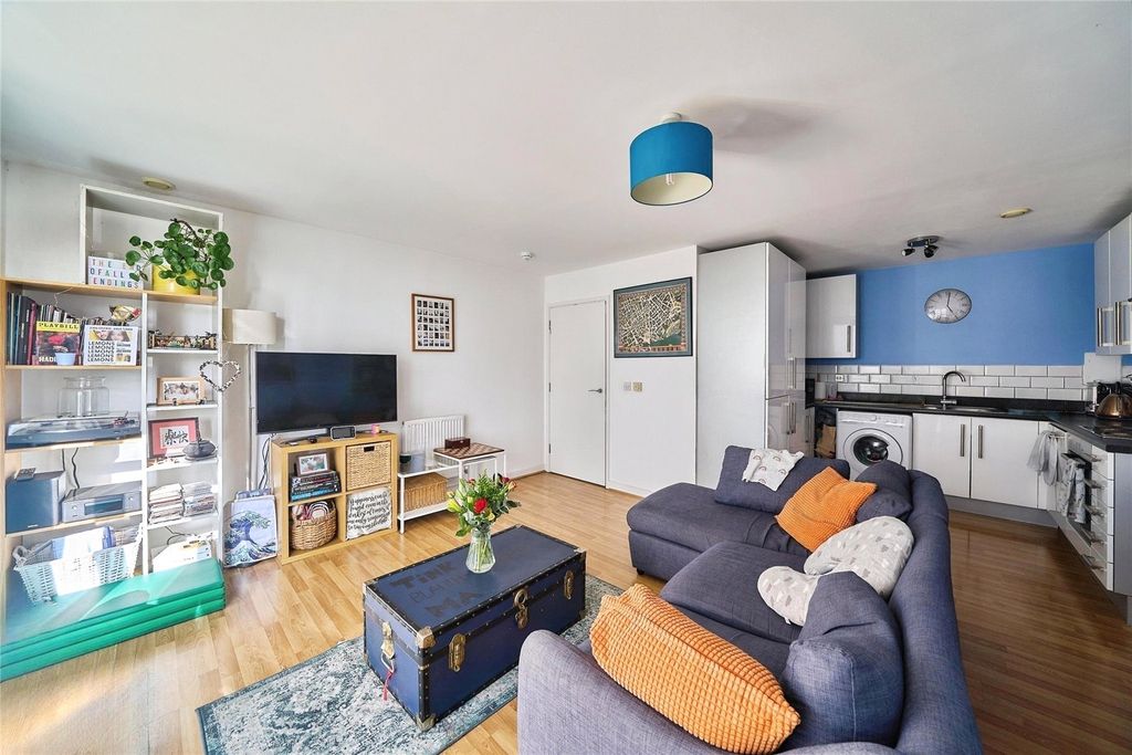 Property photo 3 of 13 Picture No. 20