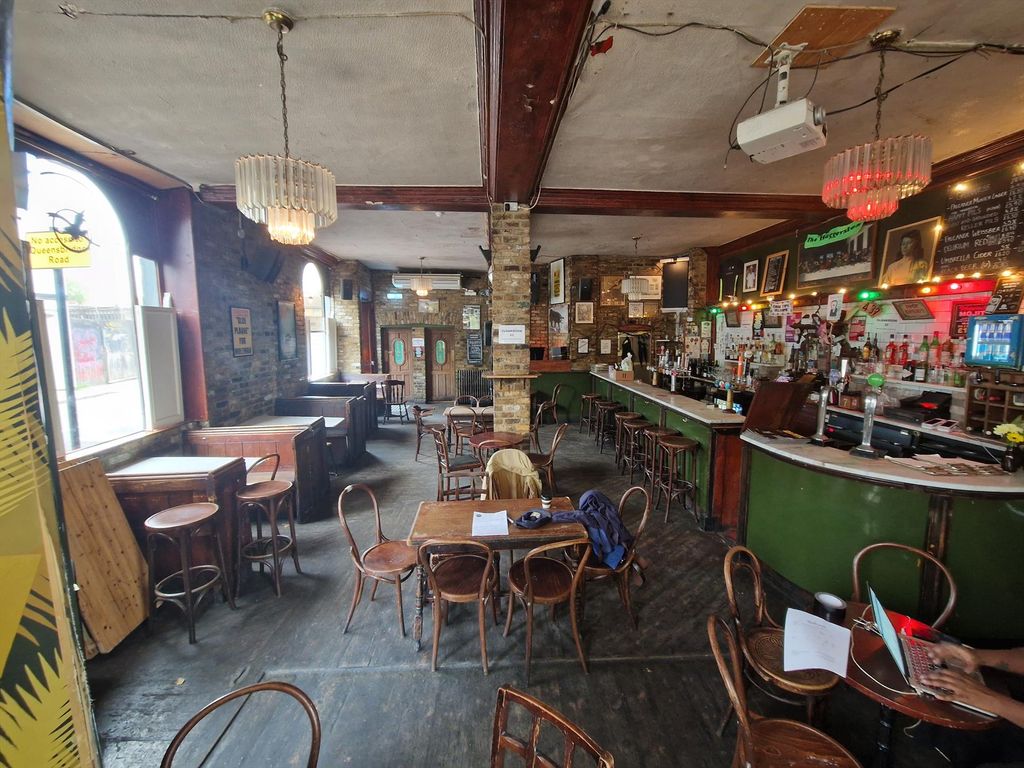 Property photo 3 of 9