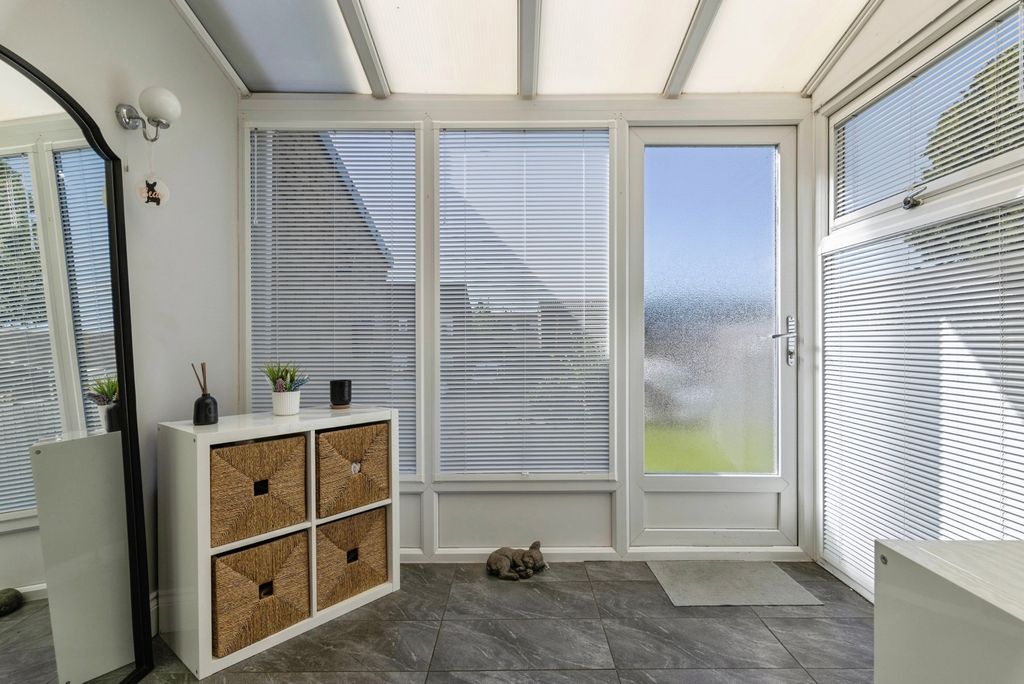 Property photo 2 of 21 Pbox-Img.Jpg