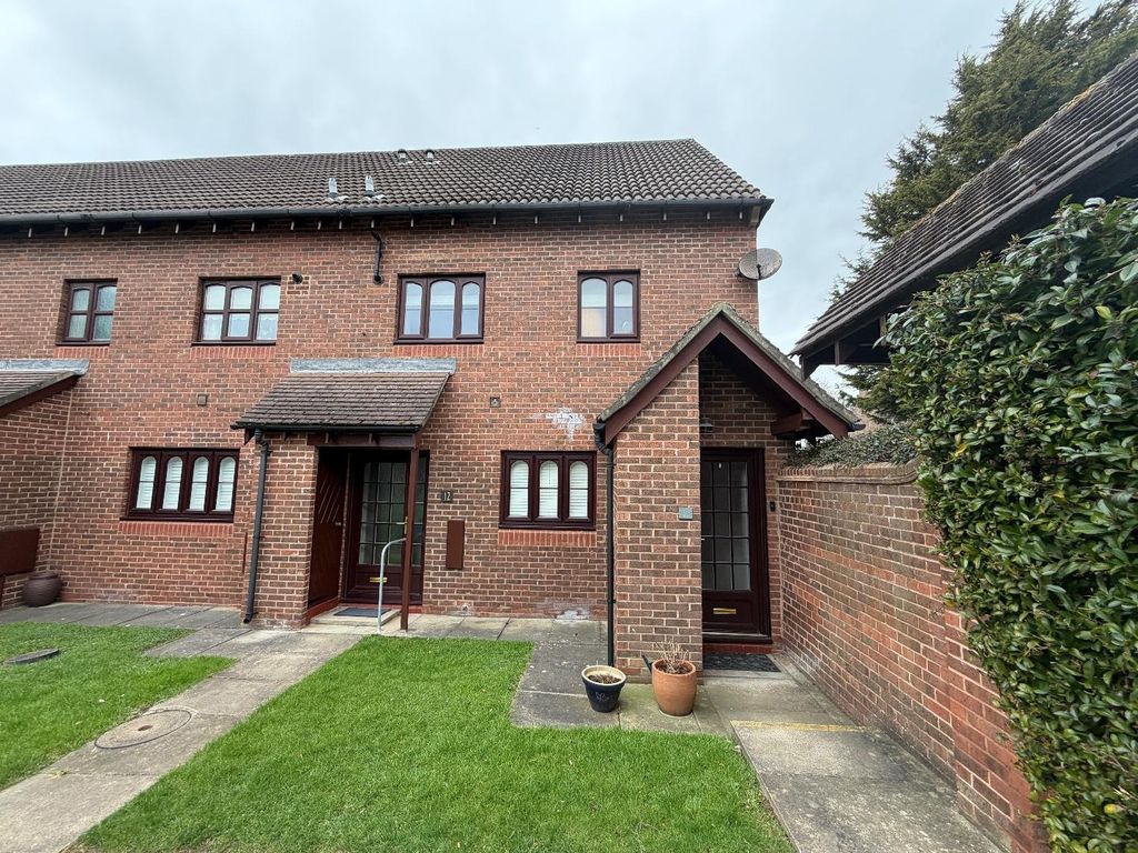 Property photo 1 of 12 Front