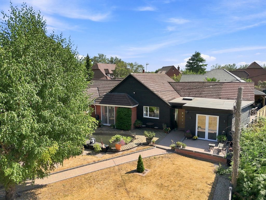 Property photo 1 of 41