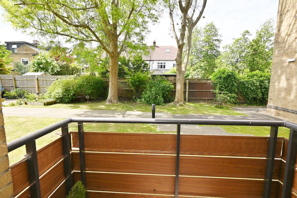 Property photo 3 of 12