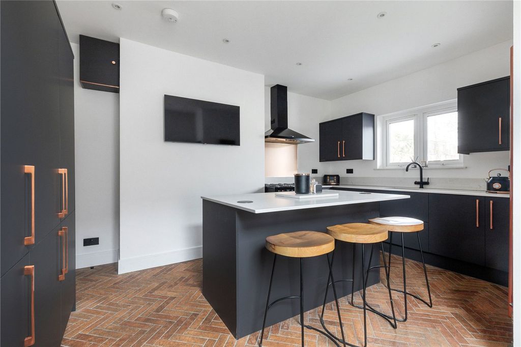 Property photo 2 of 12 Picture No. 12