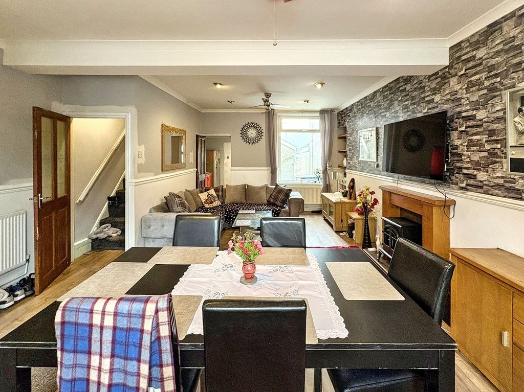 Property photo 3 of 10 Lounge-Diner