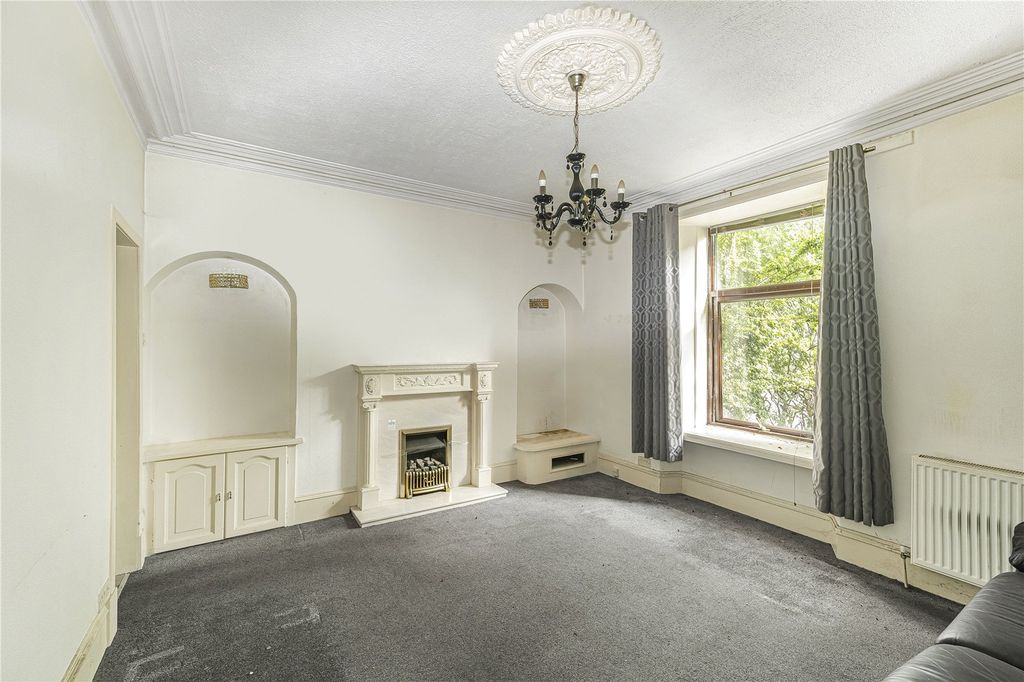 Property photo 2 of 10 7B Claremont Place
