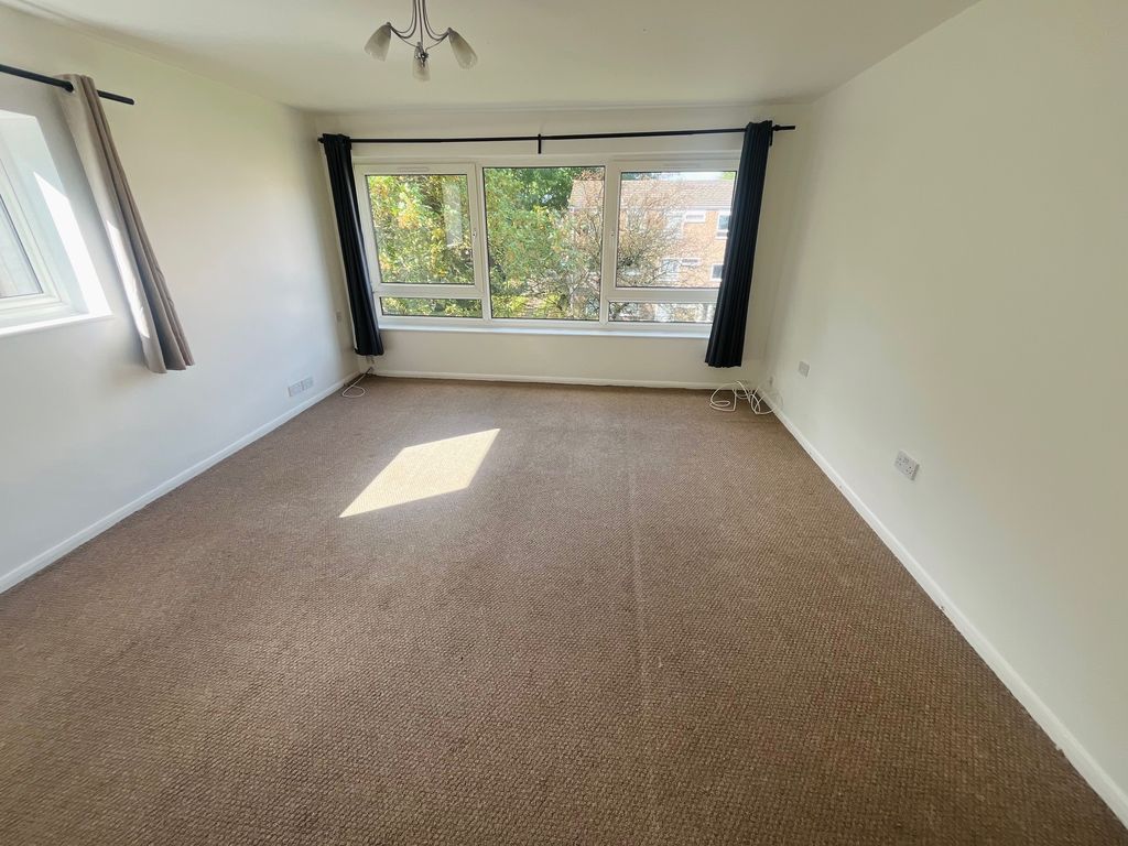 Property photo 3 of 13 Image