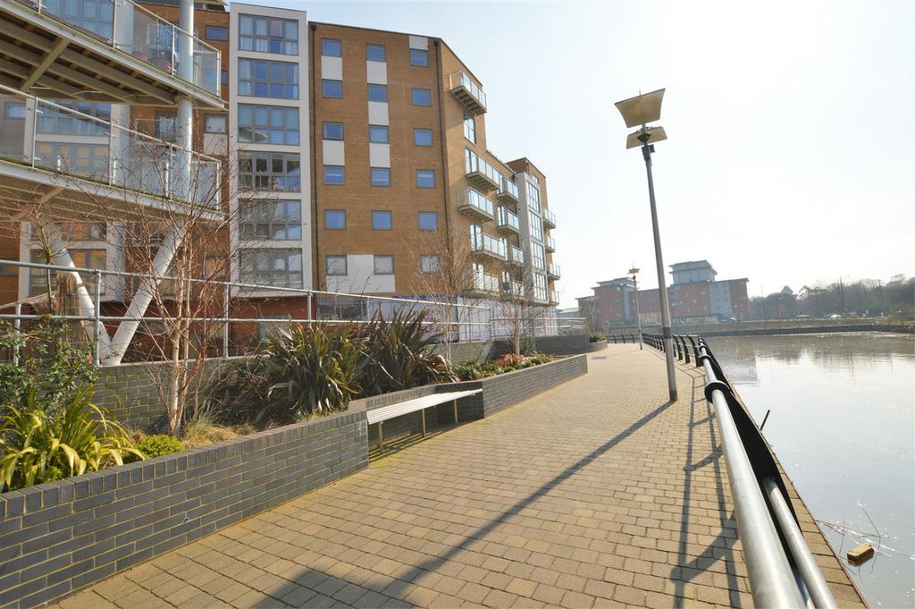 Property photo 2 of 4